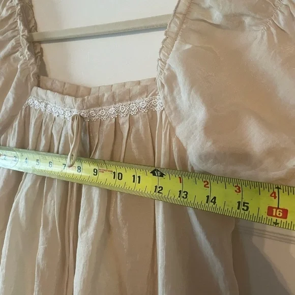 Lovestitch cream colored bubble hem mini dress - Picture 3 of 7